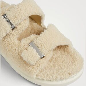 Alexander Mcqueen Women's Shearling Slide Sandals Beige Size 39